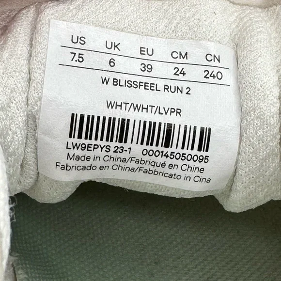 LULULEMON White running women’s shoes size 7.5 - Picture 6 of 9